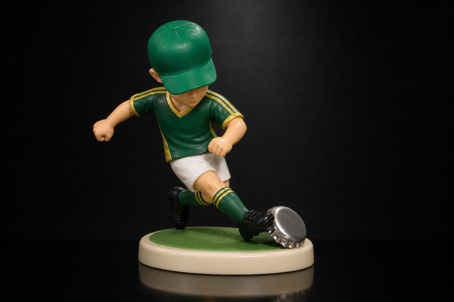 Blurred teaser of Striker Steve, the upcoming Top Shot Players soccer character